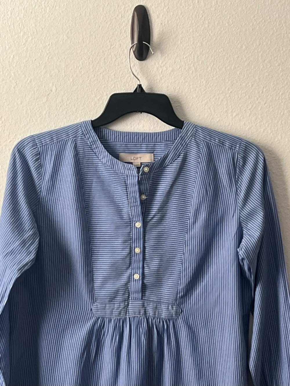LOFT Cute Blue Lightweight White Striped Henley Blouse, Size S - Picture 3 of 11